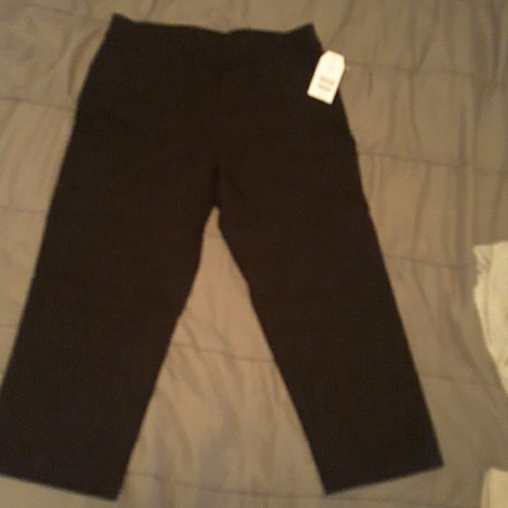 Trim and Tru Stretchy Capris Mid Rise Small